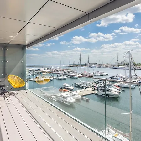 Flatbook - Center Yacht Park Marina View Ii グディニャ