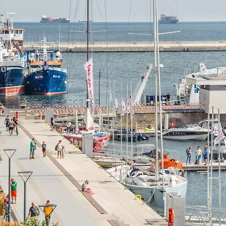 Flatbook - Center Yacht Premium Park Marina View Ii Apartman Gdynia