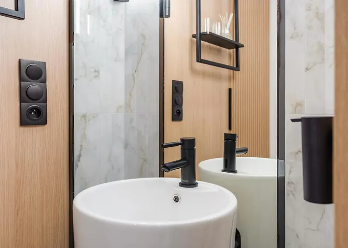 Flatbook - Center Yacht Premium Park Marina View Ii